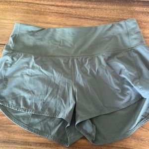Lululemon speed up short